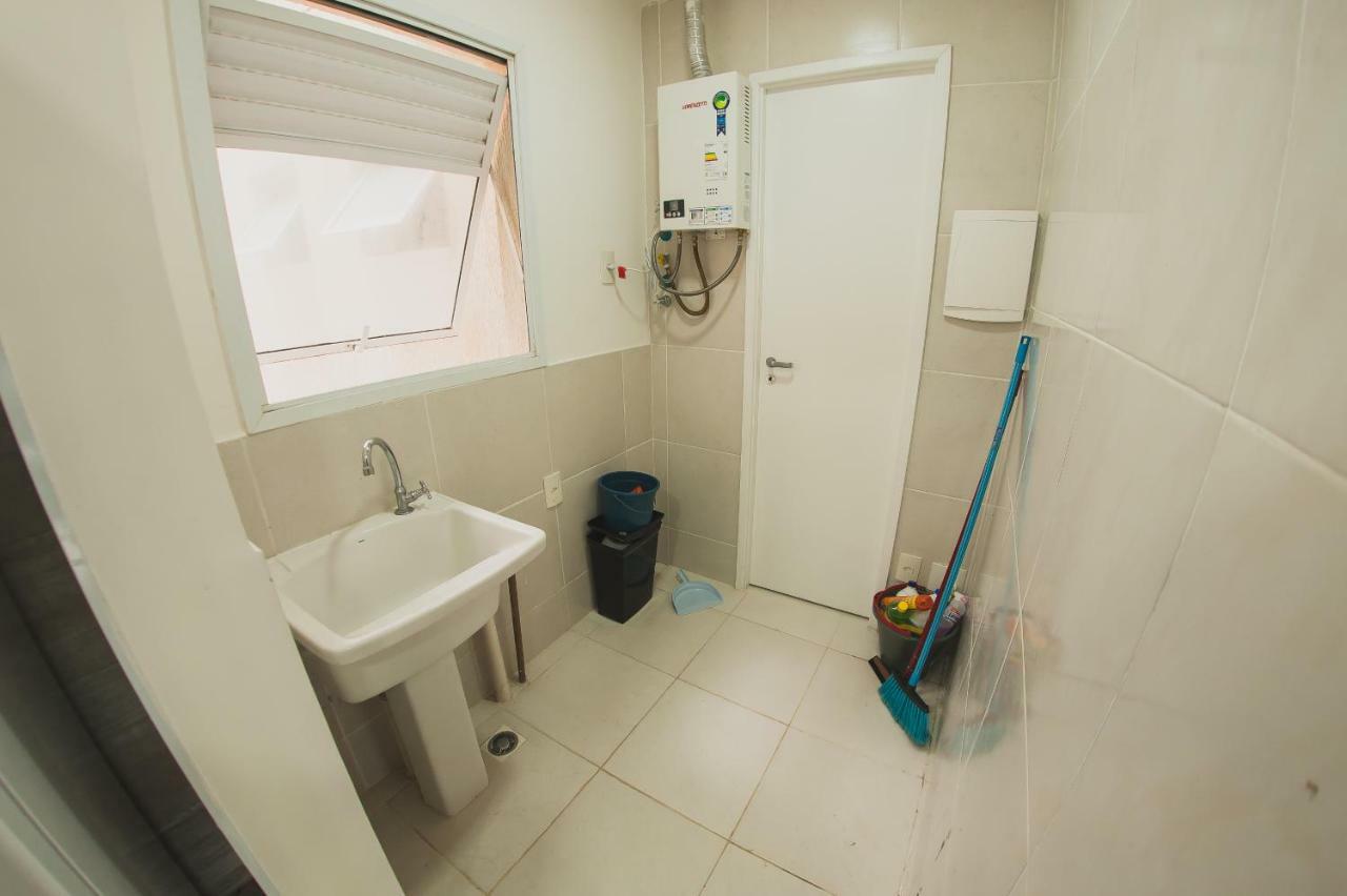 Condominio Proximo Ao Park Aquatico Акірас Екстер'єр фото